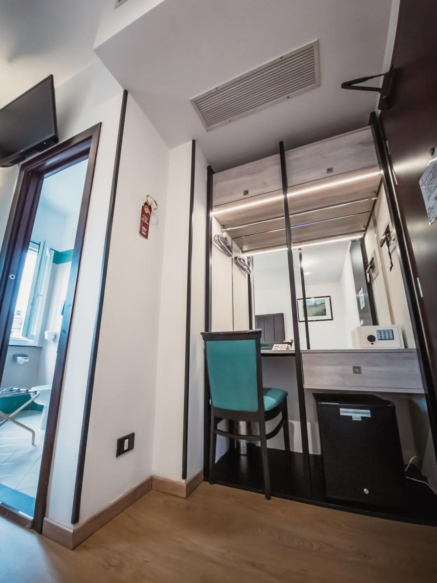 Art Hotel Milano Prato  Esterno foto