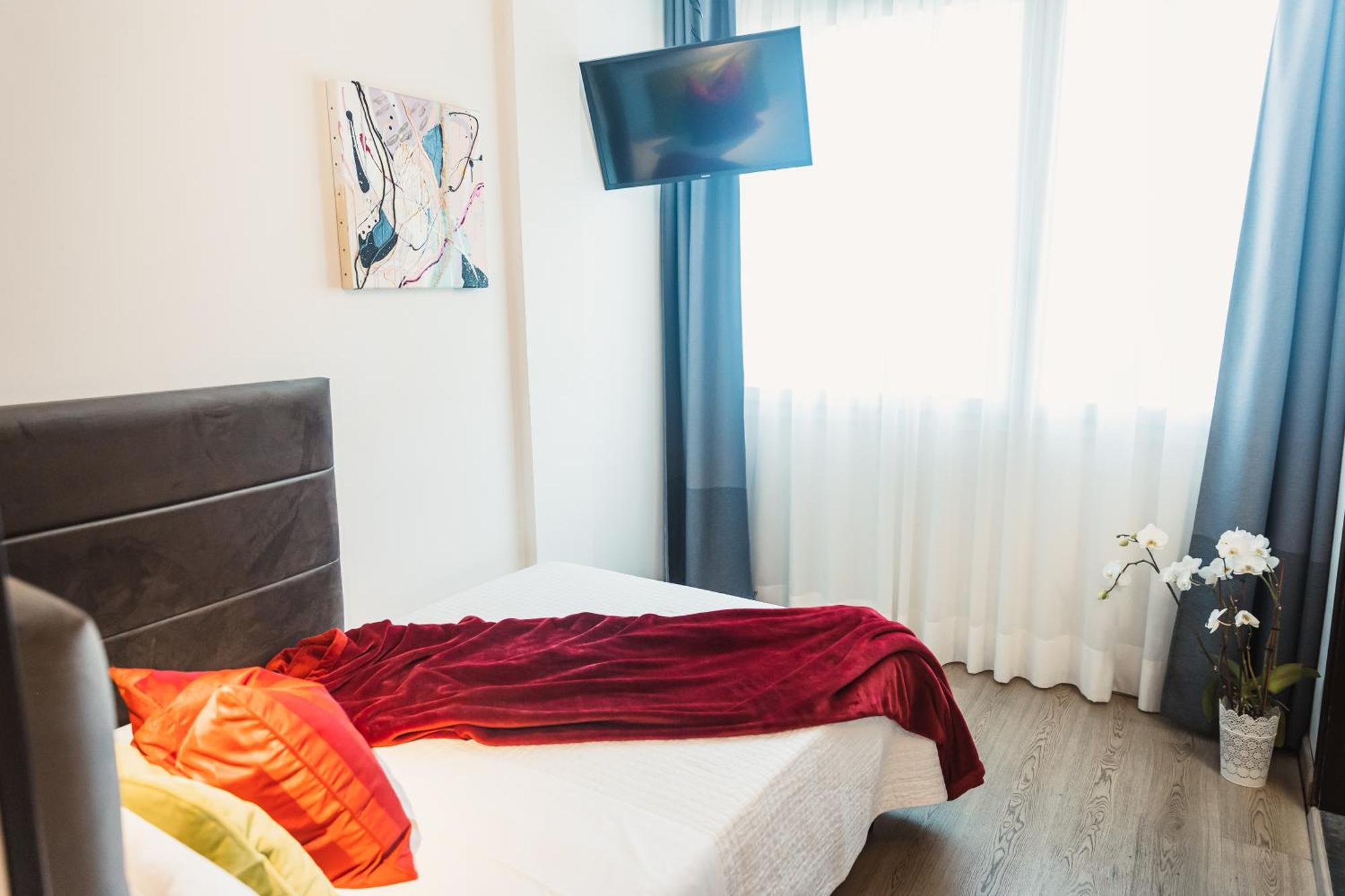 Art Hotel Milano Prato  Esterno foto