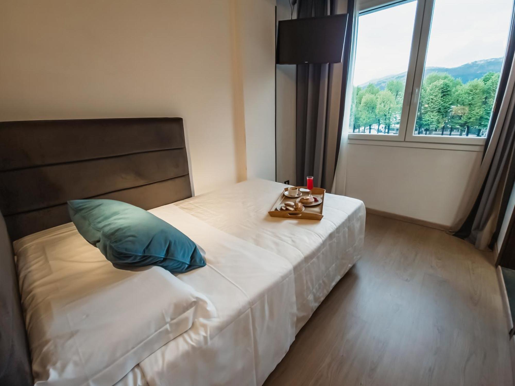 Art Hotel Milano Prato  Esterno foto