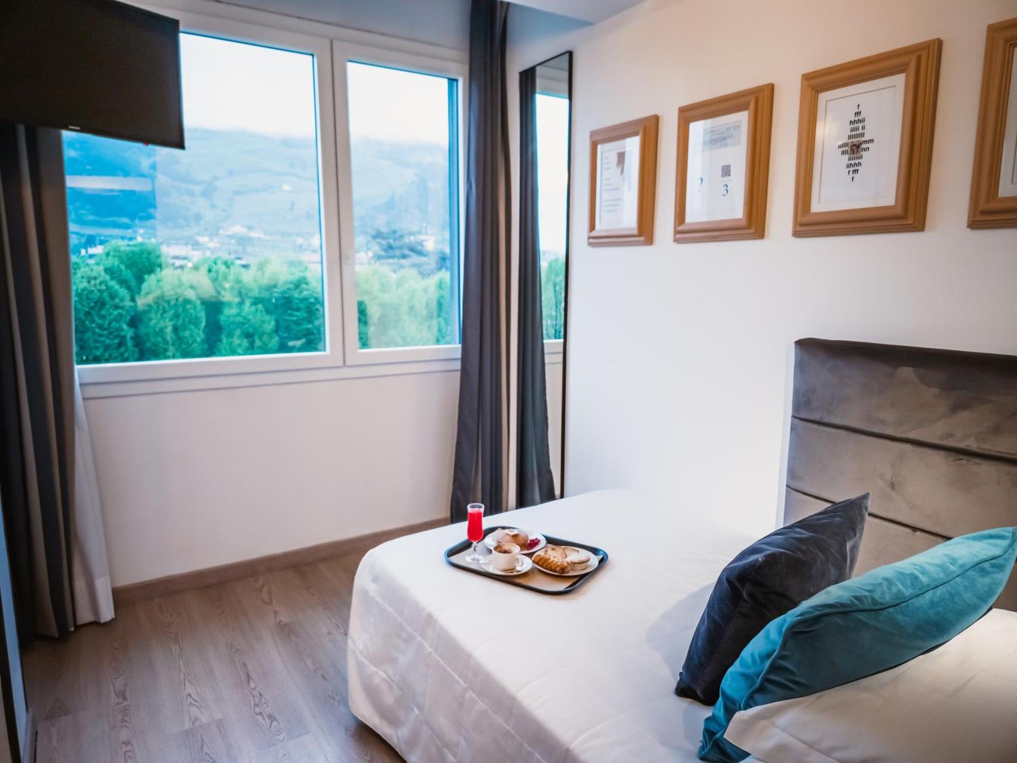 Art Hotel Milano Prato  Esterno foto