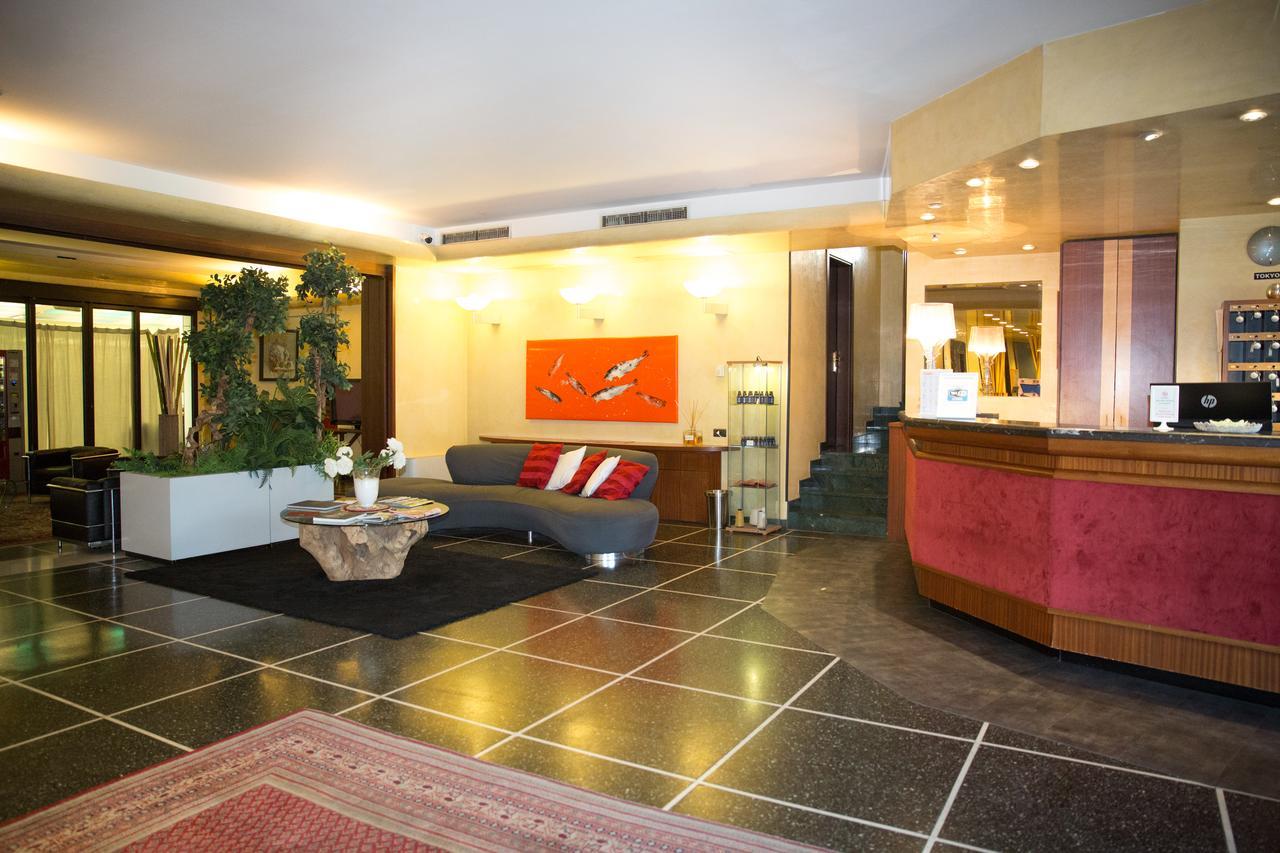 Art Hotel Milano Prato  Esterno foto